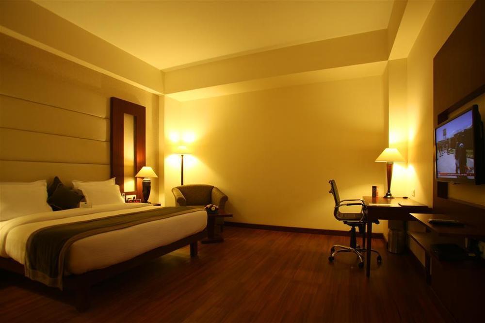 Continent Nakodar Hotel & Resorts ห้อง รูปภาพ